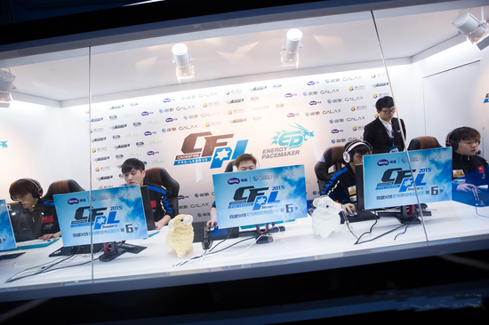 亚历山大 亚历山大