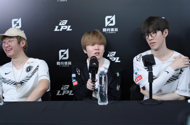 照不仅仅是 照不仅仅是