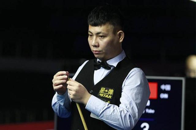 扎卡在双线 扎卡在双线